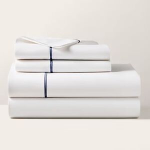 - Organic Cotton Percale Palmer Sheeting
One Queen Flat Sheet